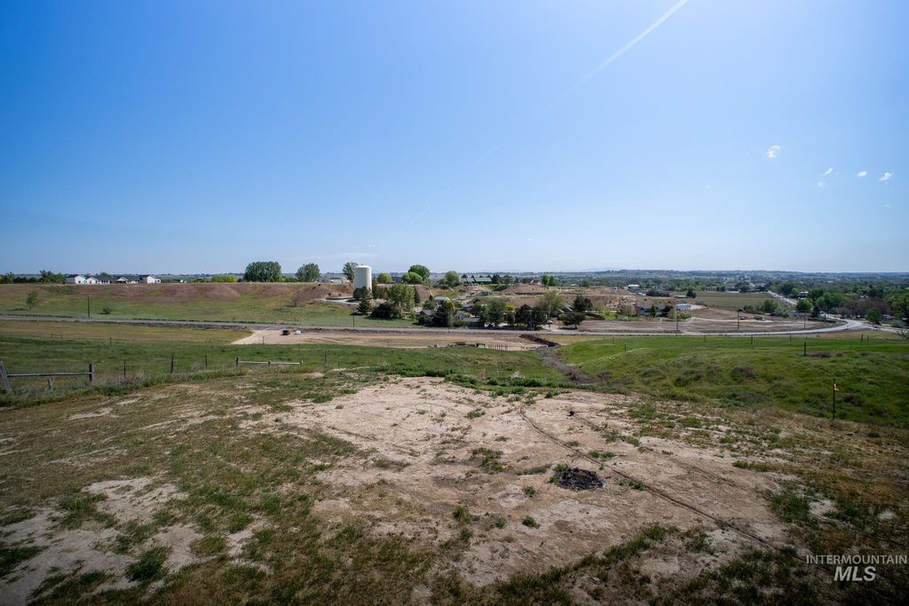 Photo of 2657 State Highway 19, Homedale, ID 83628 (MLS # 98985614)