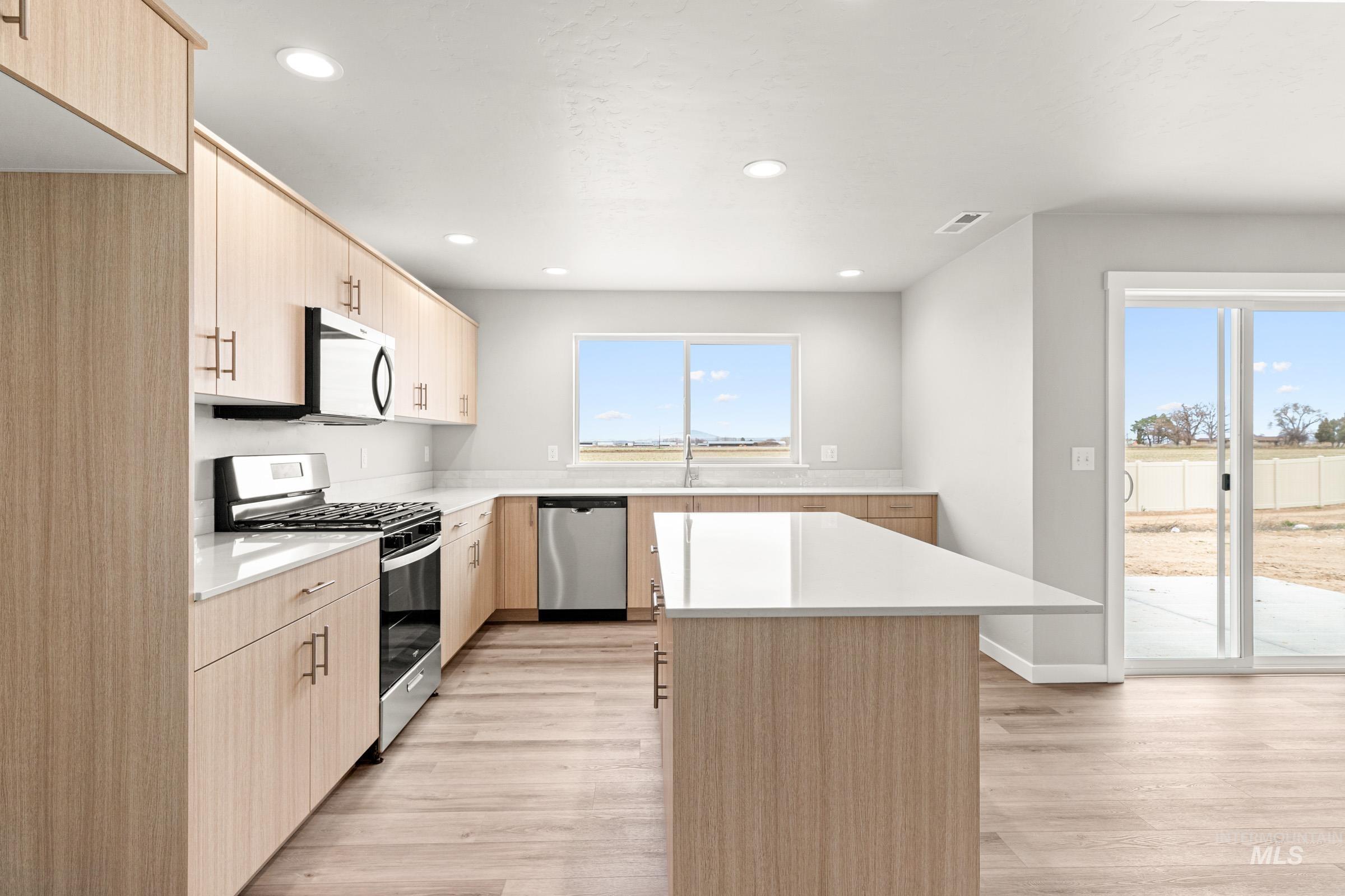 9302 W Blazing Star St