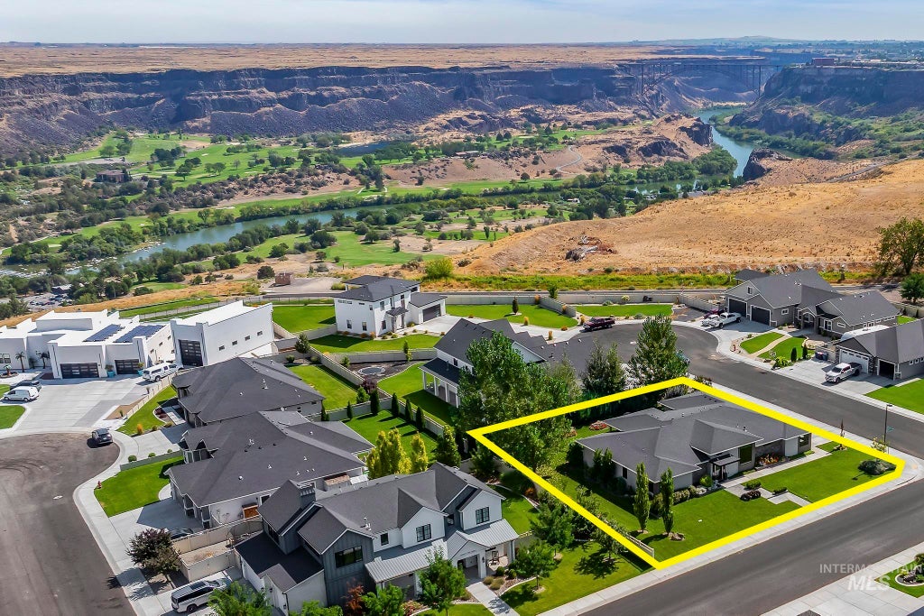 Photo of 2214 Settlers Ridge Trail, Twin Falls, ID 83301 (MLS # 98998565)