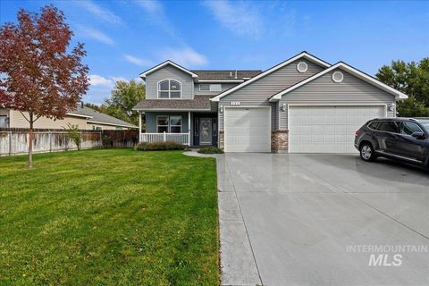288 NE Thunder St Mountain Home ID 83647
