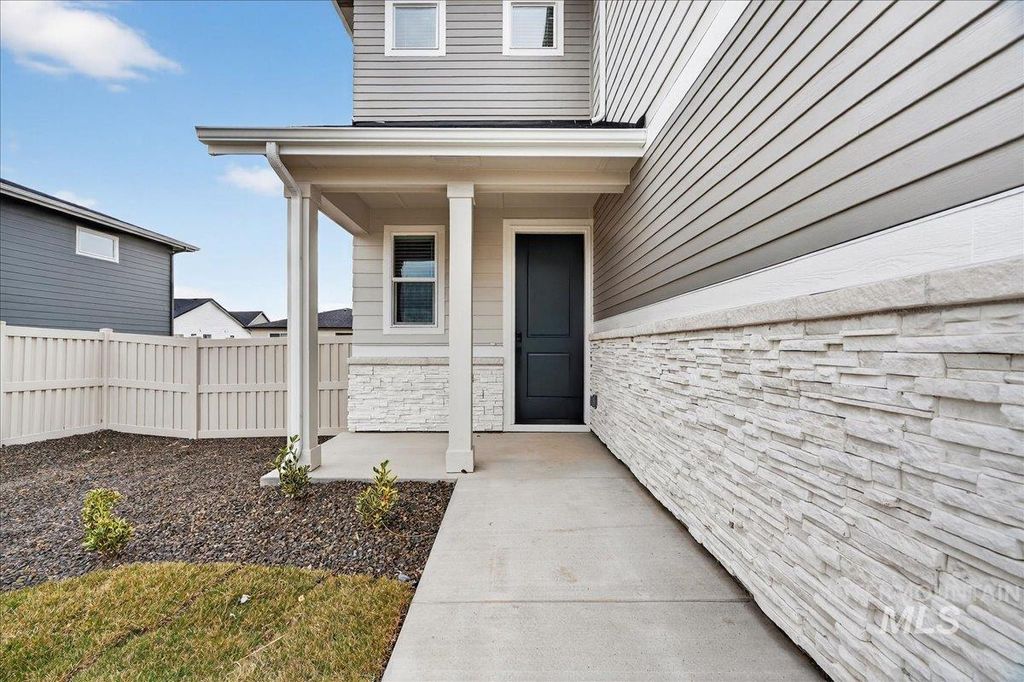 Photo of 1395 Stirling Meadows St, Middleton, ID 83644 (MLS # 98977920)