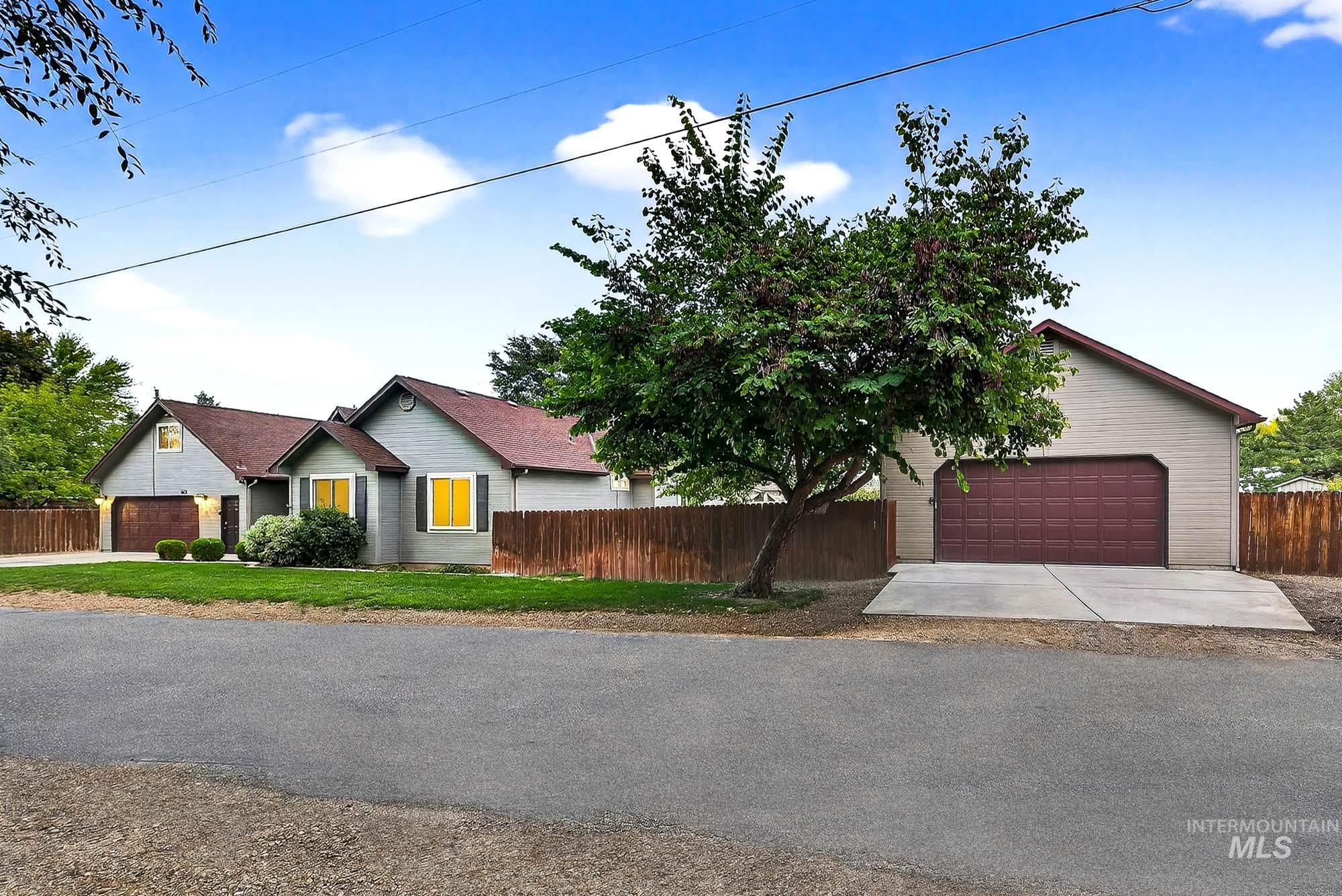 1615 W Orchard Avenue