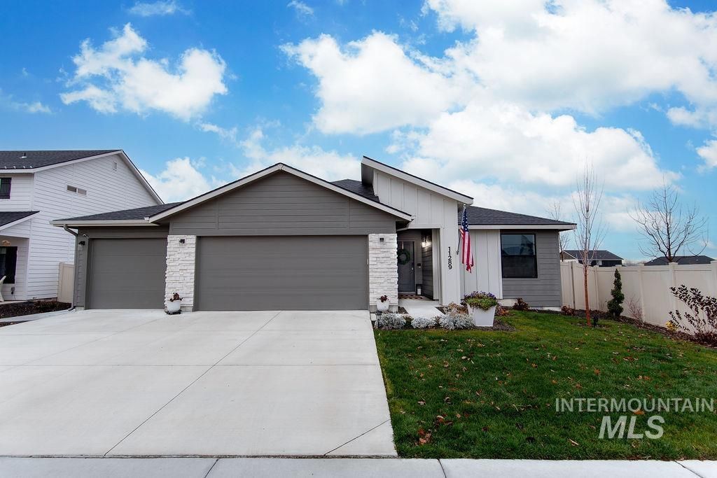Photo of 11289 W Langit St, Star, ID 83669 (MLS # 98969217)