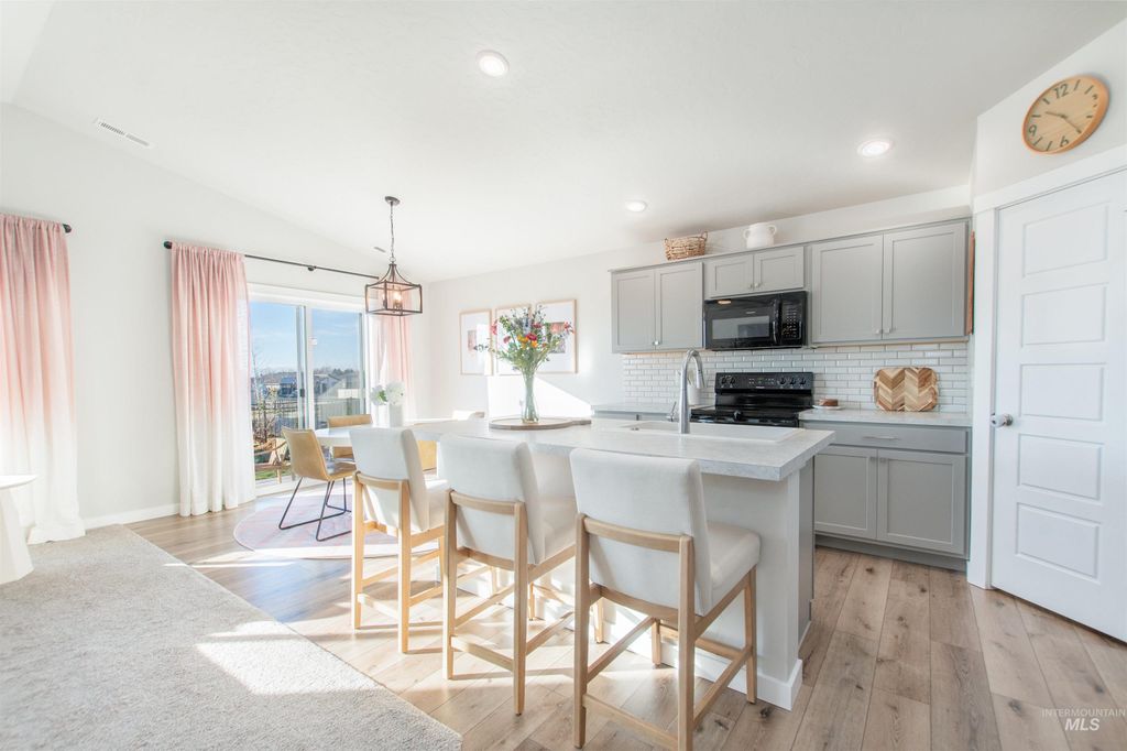 Photo of 11289 W Langit St, Star, ID 83669 (MLS # 98969217)