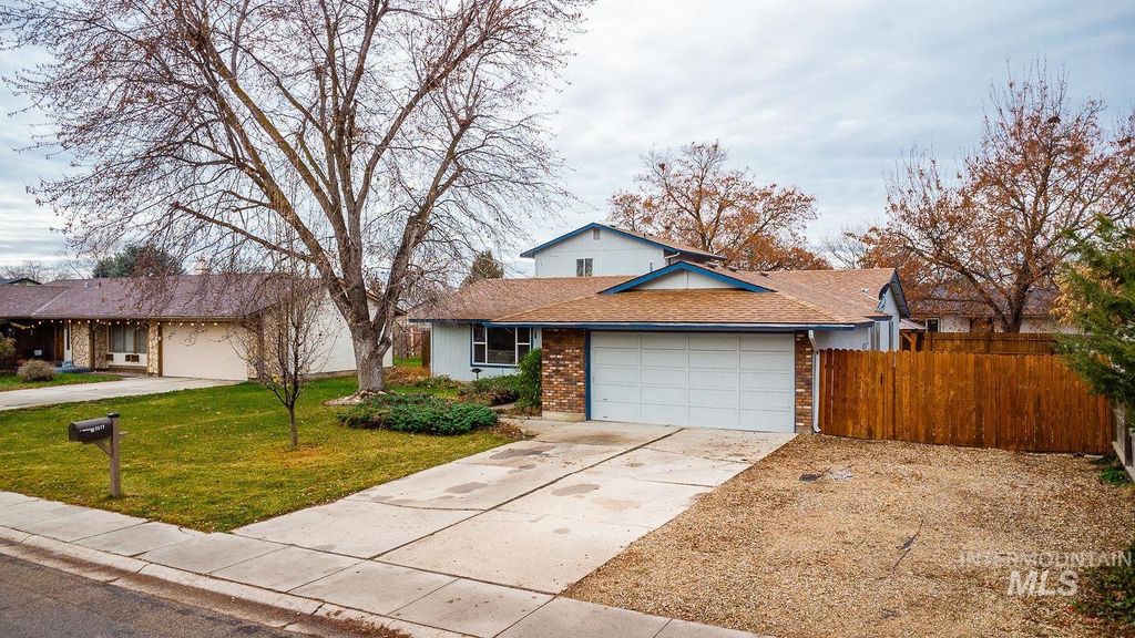 Photo of 3577 N Jullion St, Boise, ID 83704 (MLS # 98969477)