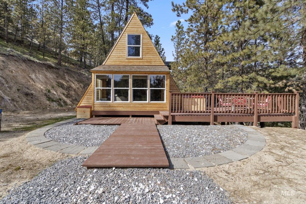 Photo of 60 Wilderness Ranch Rd, Boise, ID 83716 (MLS # 98987201)