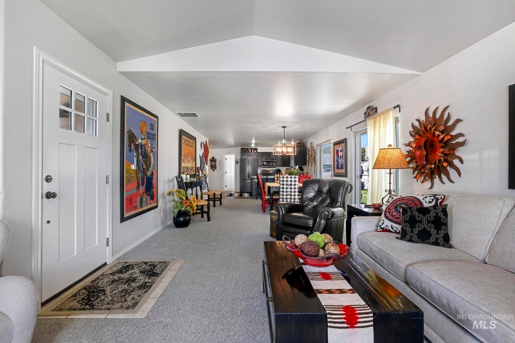 Photo of 2515 Whispering Pine Dr, Twin Falls, ID 83301 (MLS # 98981181)