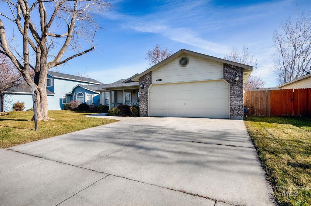 Photo of 4486 N Lusitano Ave, Boise, ID 83713 (MLS # 98968521)
