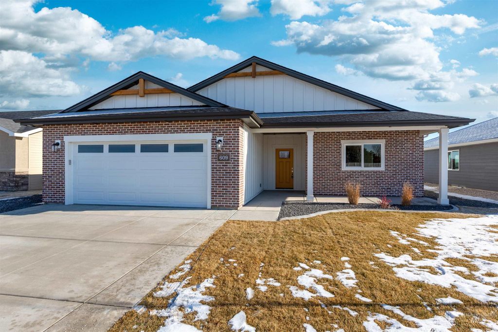 Photo of 609 Cheri Court, Kimberly, ID 83341 (MLS # 98986988)