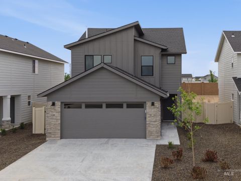 Photo of 1424 W Braden Dr, Meridian, ID 83642 (MLS # 98989911)