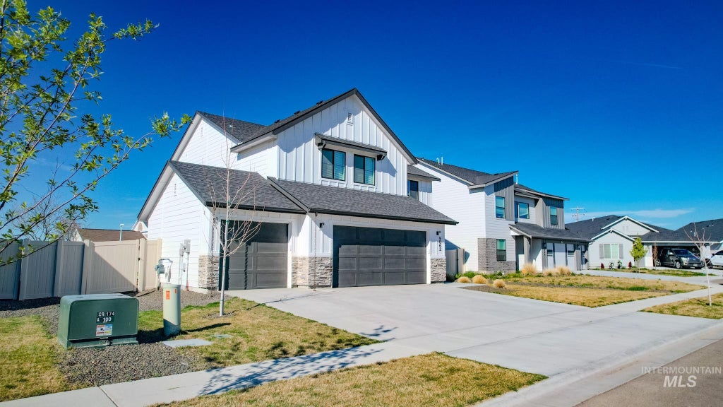 Photo of 9062 W Cornflower St, Nampa, ID 83687 (MLS # 98999445)