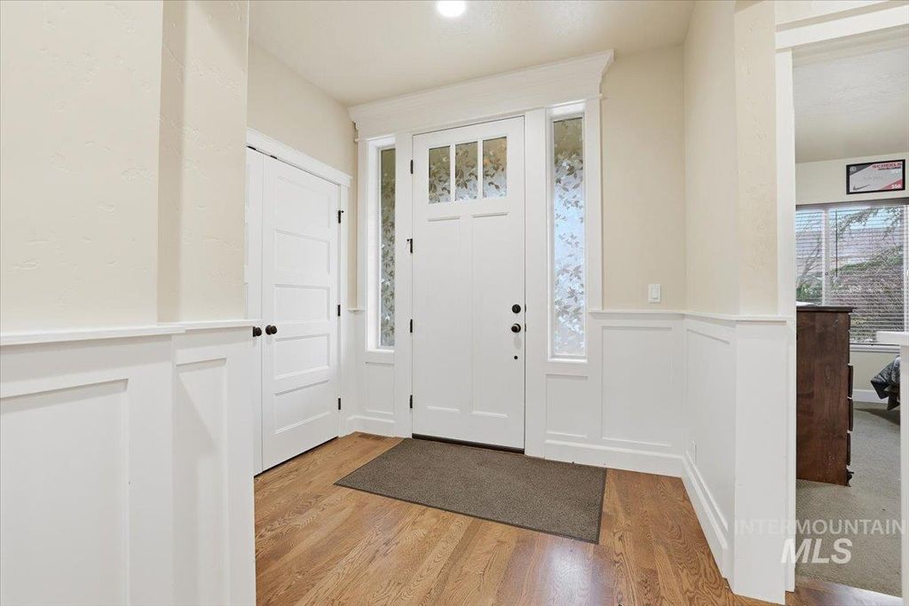 Photo of 579 W Gable St, Meridian, ID 83646 (MLS # 98976126)