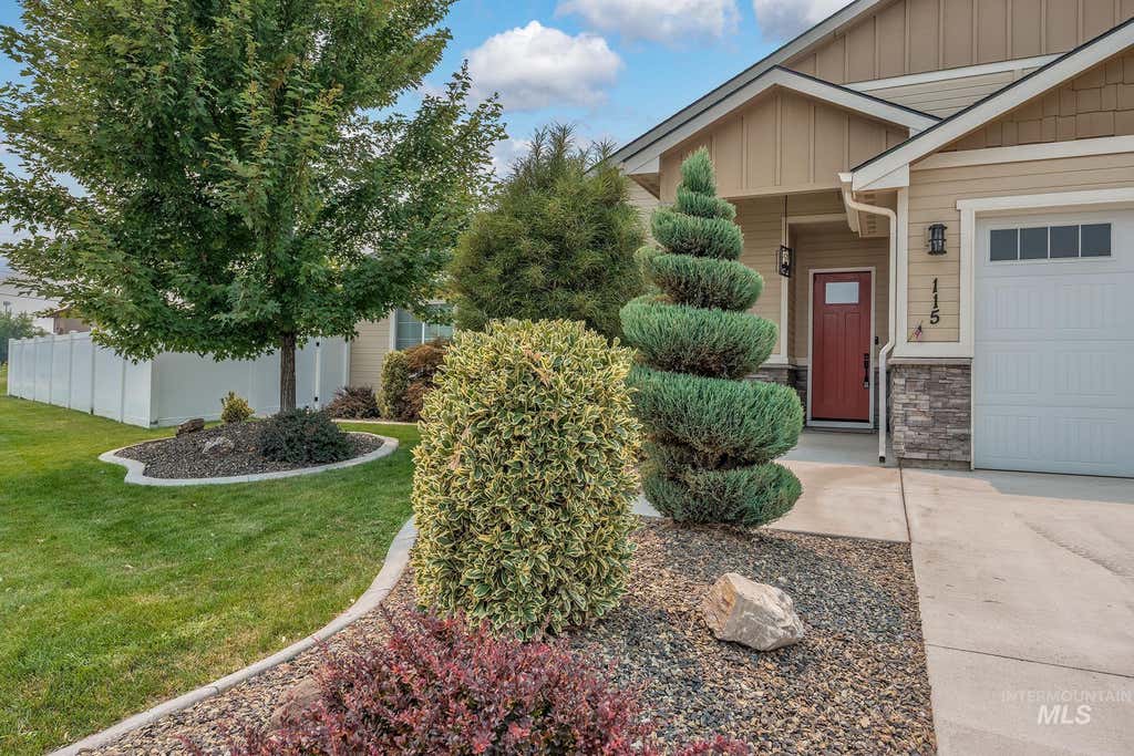 Photo of 115 Grizzly Drive, Fruitland, ID 83619 (MLS # 98996829)