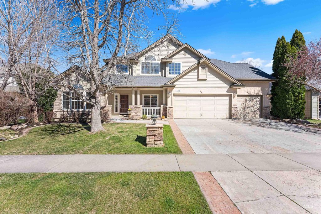 Photo of 1428 S Island Glenn Way, Eagle, ID 83616 (MLS # 98978615)