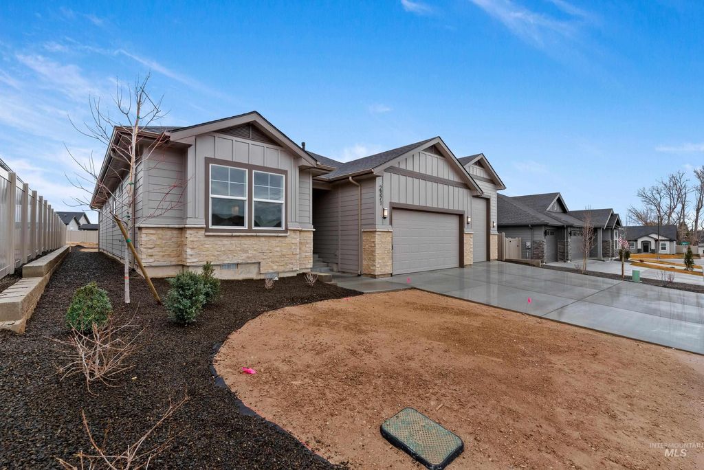 Photo of 2371 S Hurd Ave, Nampa, ID 83686 (MLS # 98975495)