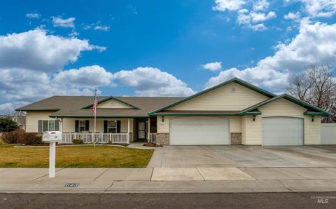 Photo of 1143 Eastridge Way, Twin Falls, ID 83301 (MLS # 98972908)
