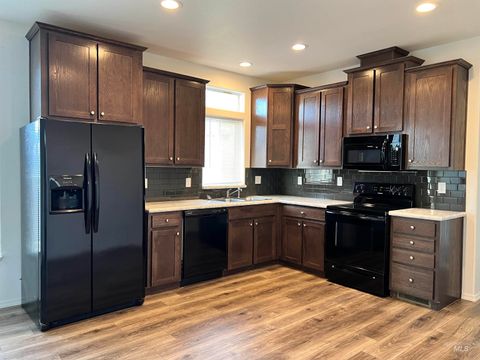 Photo of 509 E Watercress Ln, Eagle, ID 83616 (MLS # 98940934)