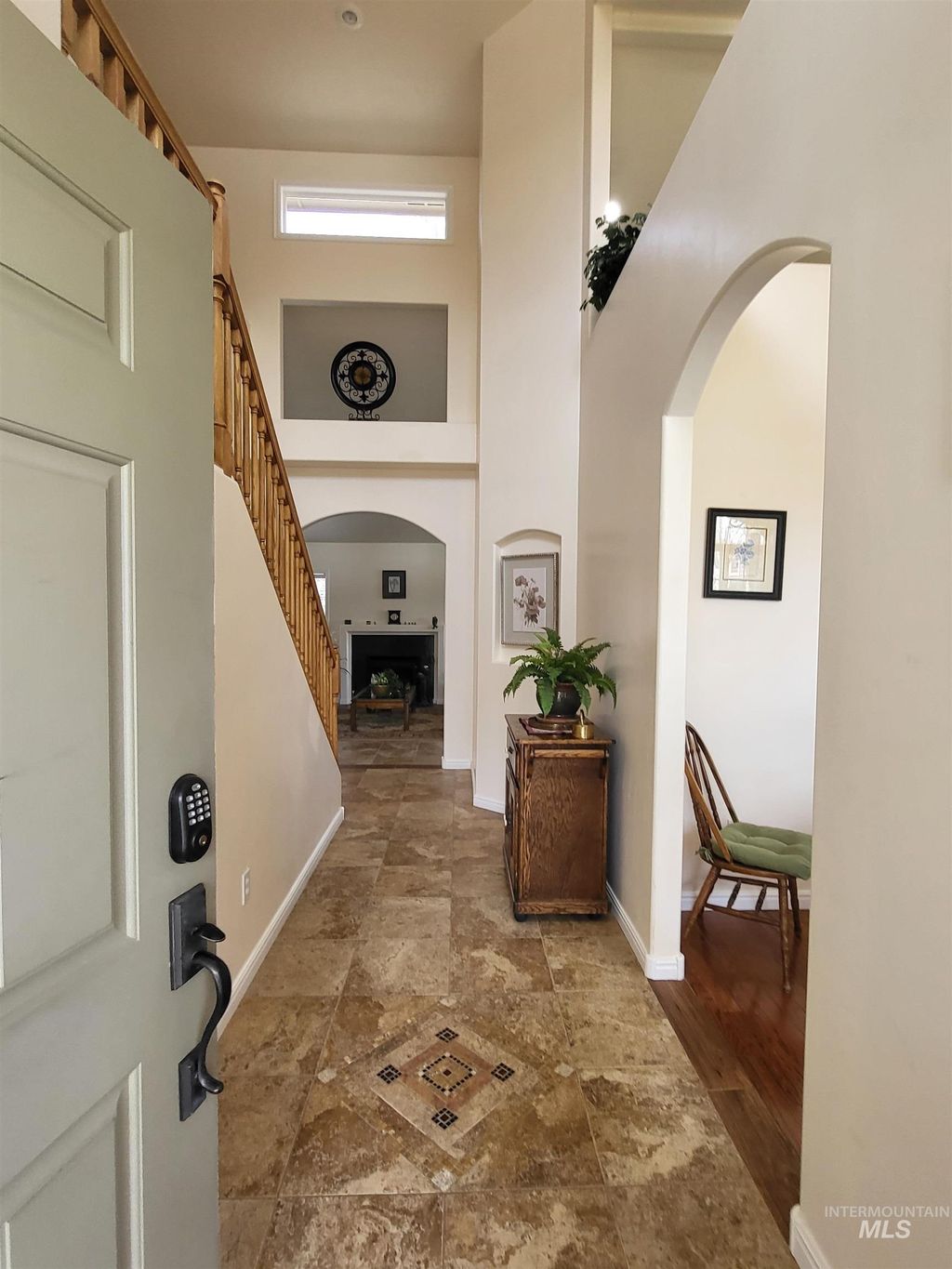 Photo of 1850 E Summercove Dr, Meridian, ID 83646 (MLS # 98981891)