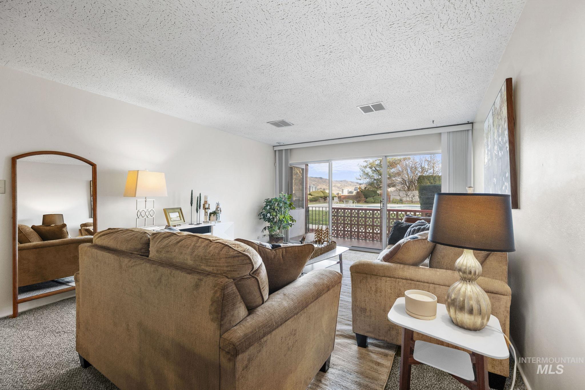 3701 W Crescent Rim Dr