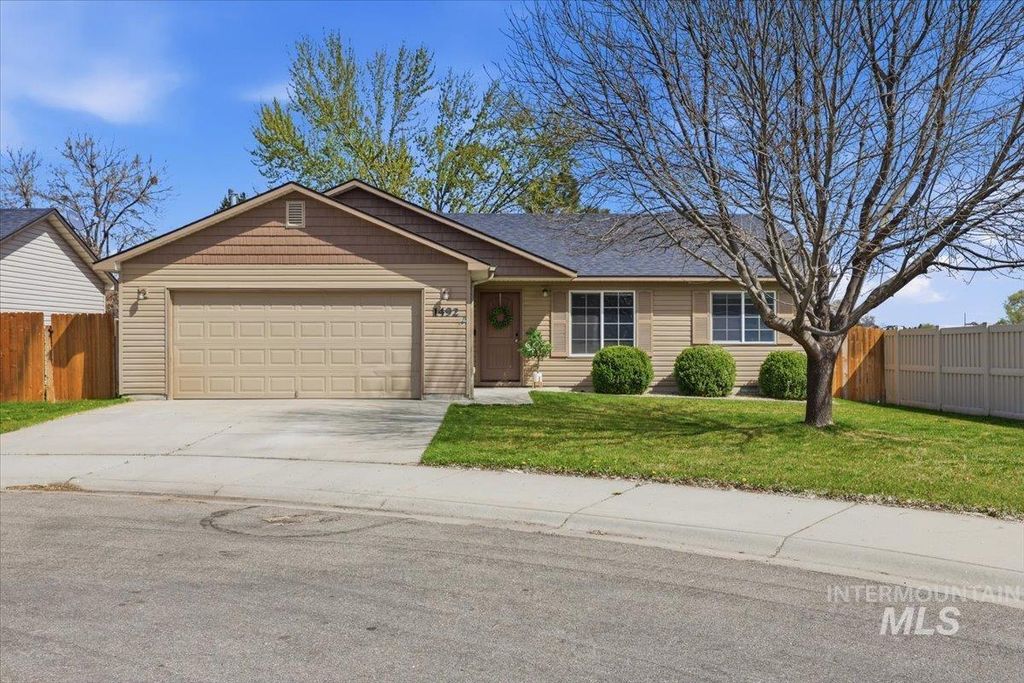 Photo of 1492 S Kodiak Bear Pl, Kuna, ID 83634 (MLS # 98981105)