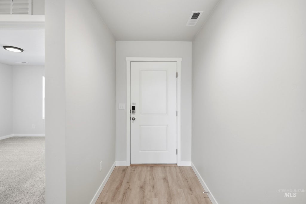 Photo of 4486 S Amsterdam Ave, Nampa, ID 83686 (MLS # 99000934)