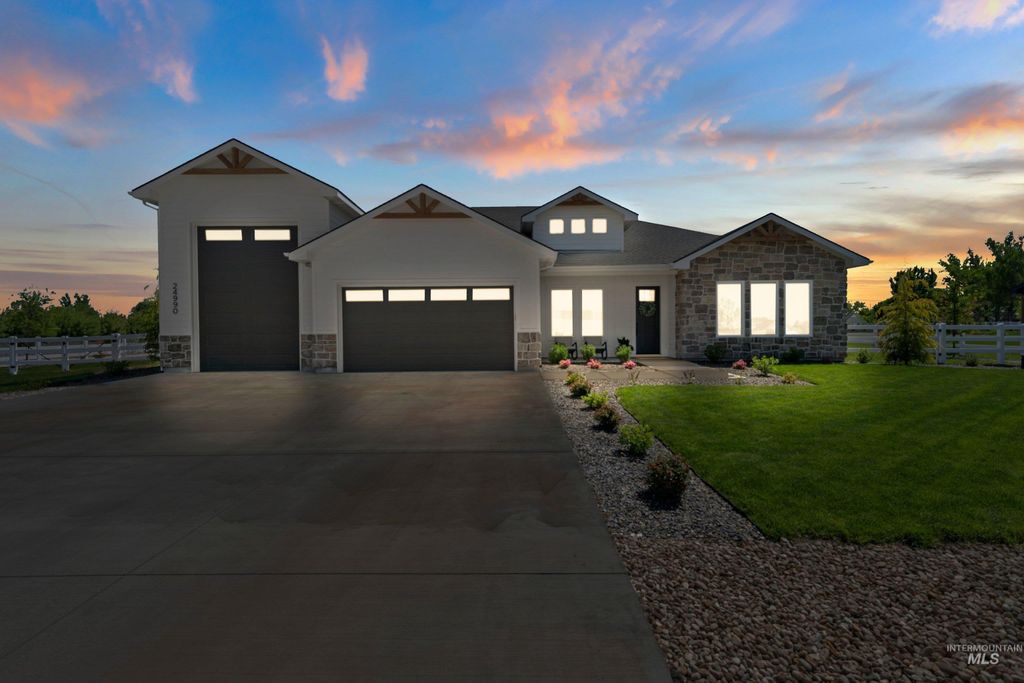 Photo of 24990 Belgian Way, Middleton, ID 83644 (MLS # 98987193)