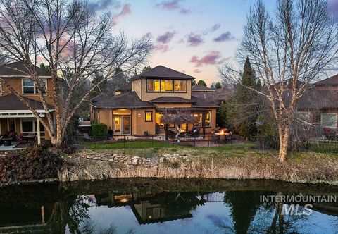 Photo of 2148 S Links Place, Eagle, ID 83616 (MLS # 98976887)