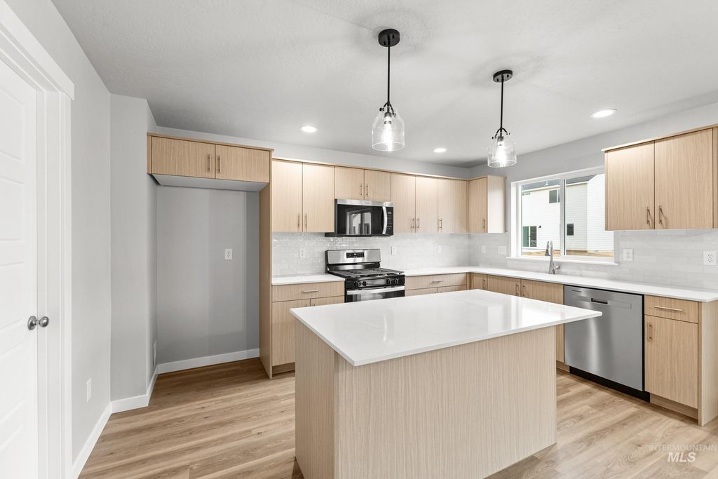 Photo of 5426 S Desert Cactus Ave, Meridian, ID 83642 (MLS # 98975518)