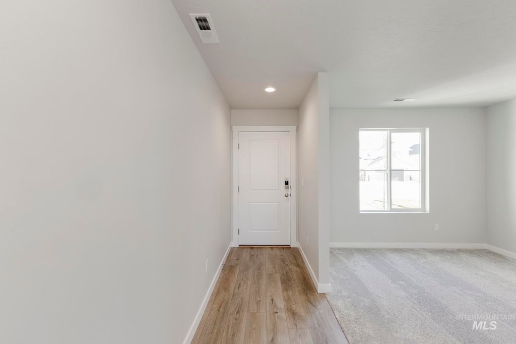 Photo of 5426 S Desert Cactus Ave, Meridian, ID 83642 (MLS # 98975518)