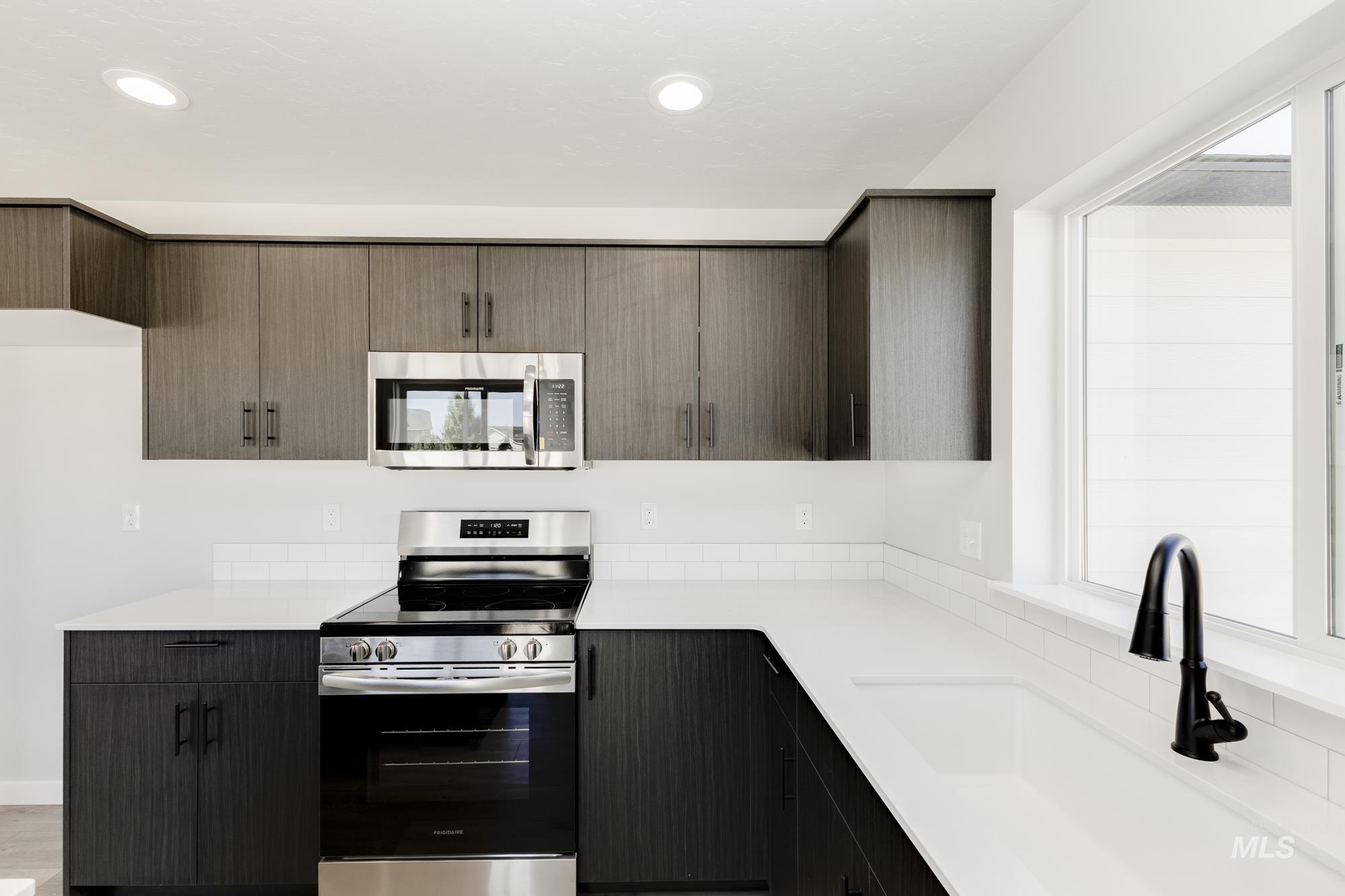 18417 N Trumpet Lily Ave