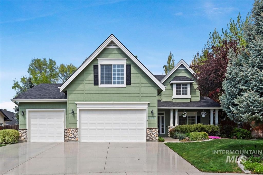 Photo of 2616 E Salisbury Ct, Eagle, ID 83616 (MLS # 98982315)