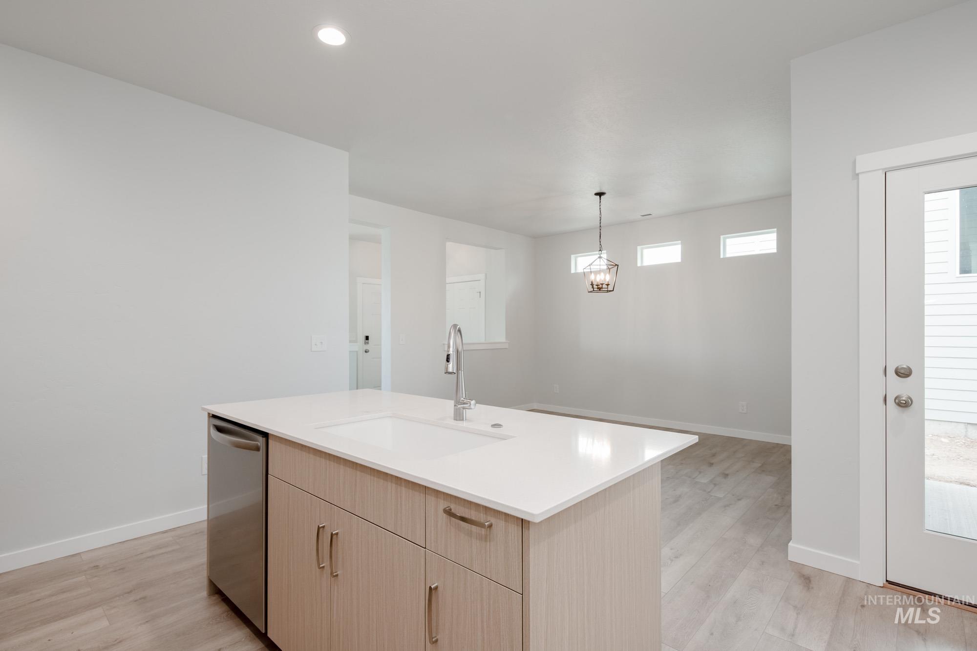 3002 E Boulder Basin Dr