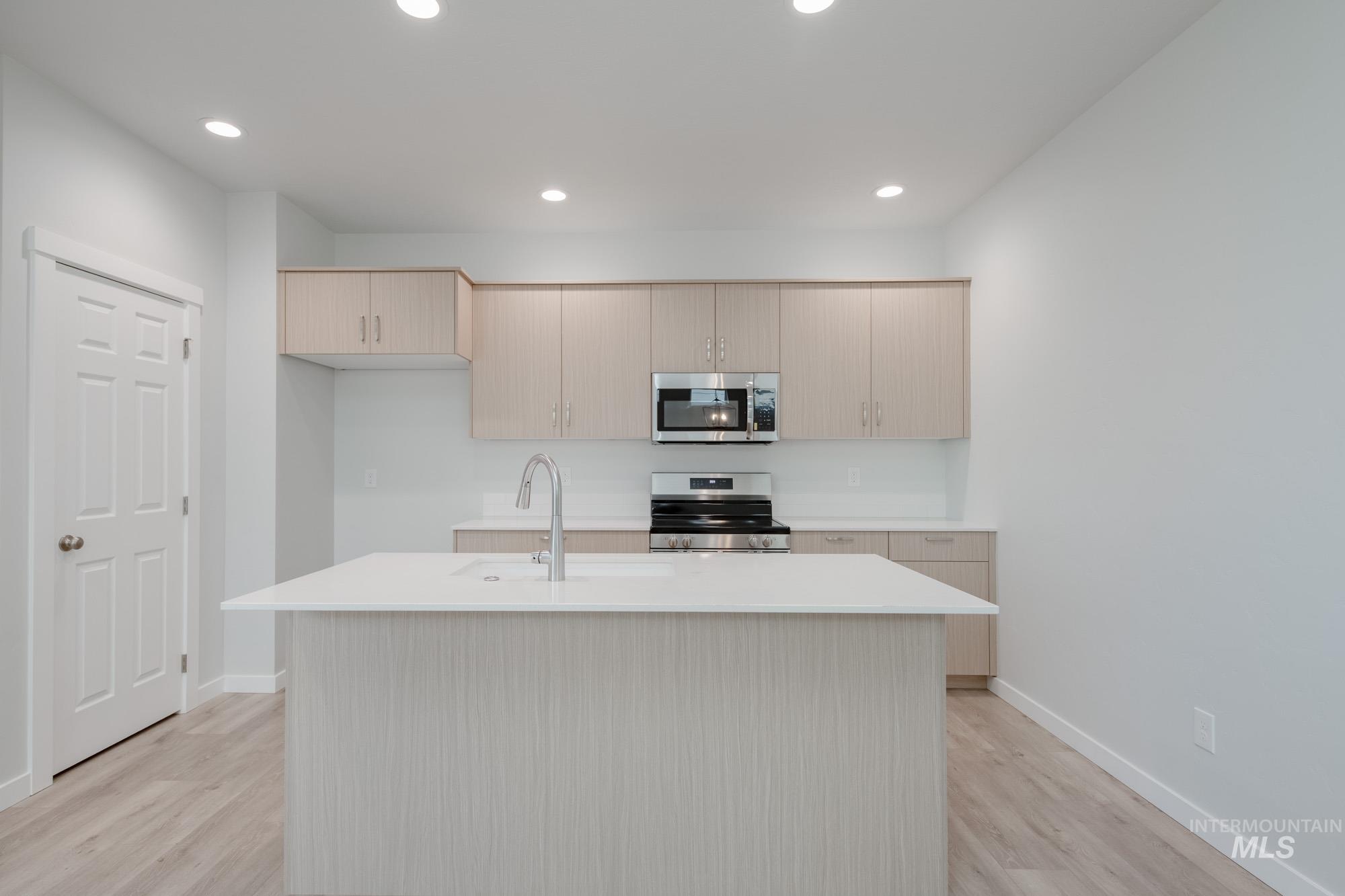 3002 E Boulder Basin Dr