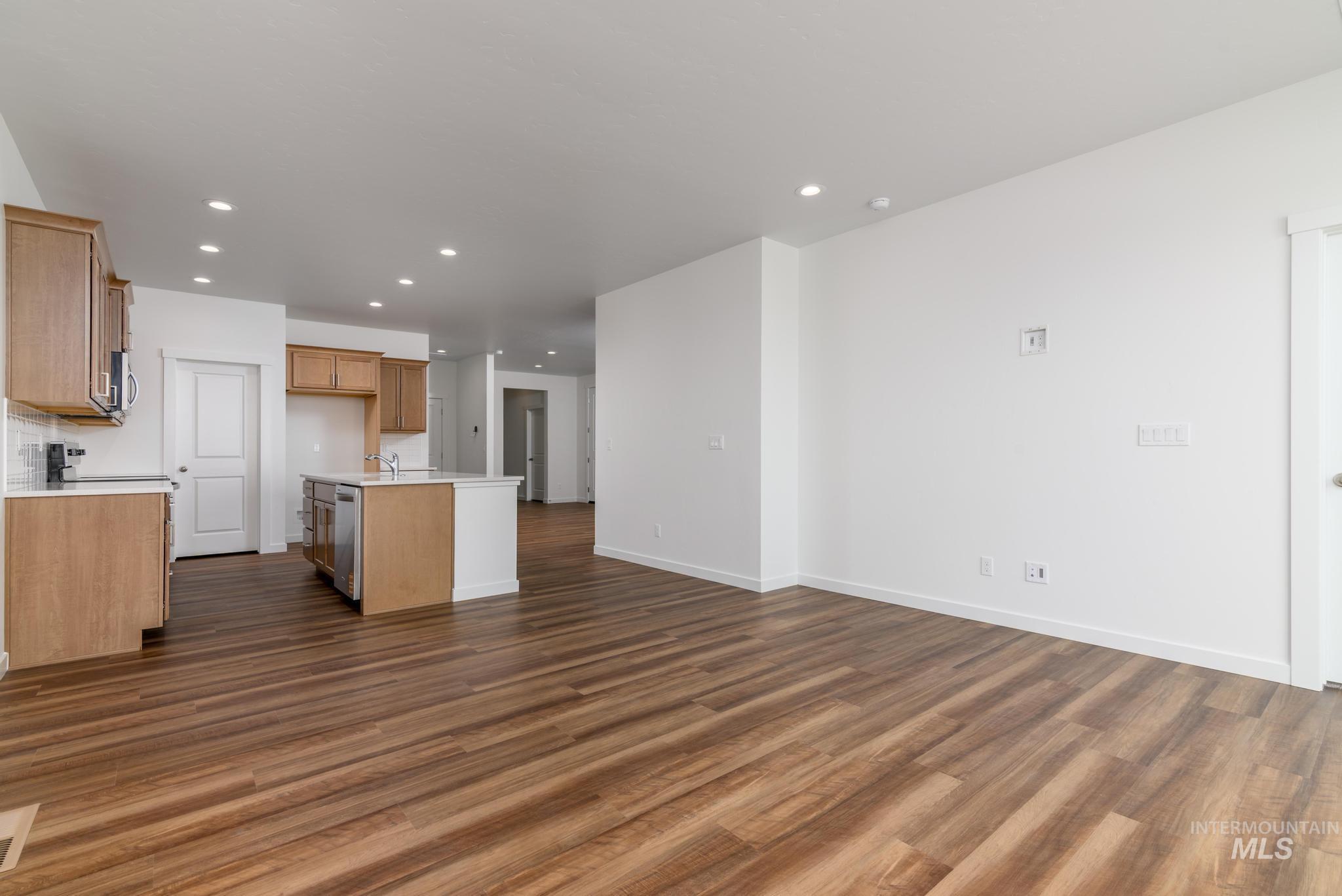 1316 W Regency Ridge Dr