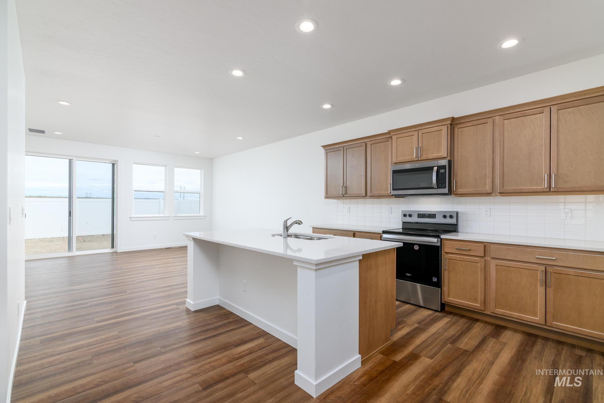 1316 W Regency Ridge Dr