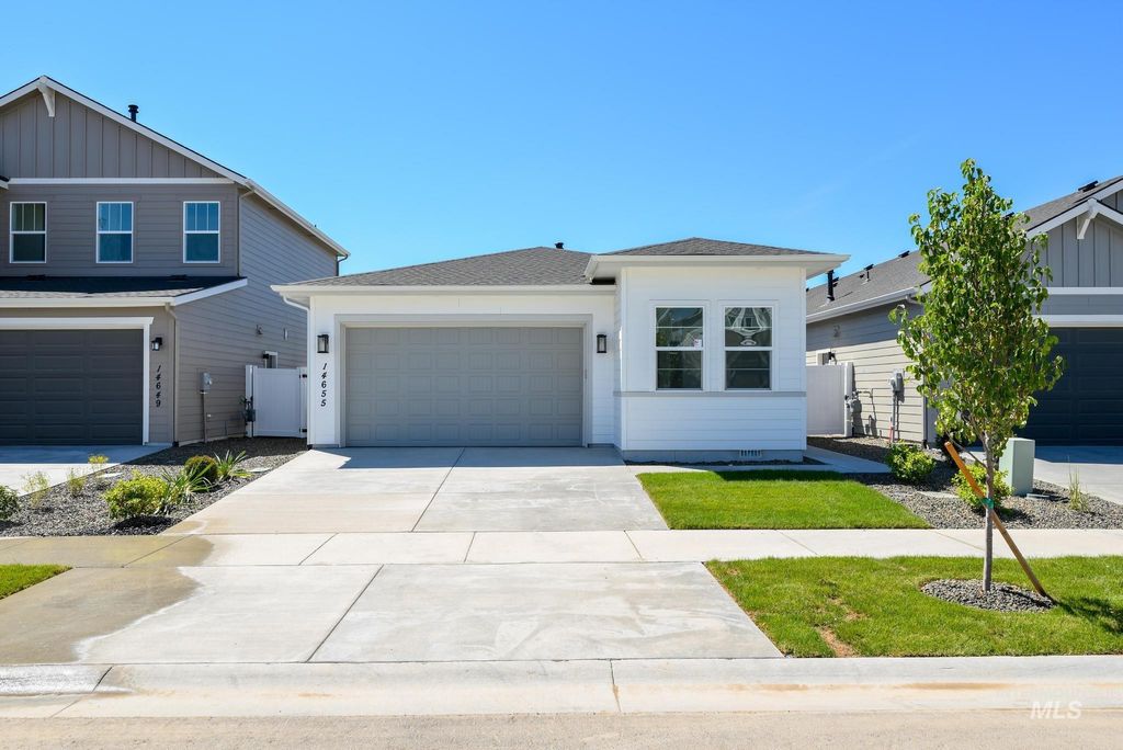 Photo of 1316 W Regency Ridge Dr, Meridian, ID 83642 (MLS # 98963816)