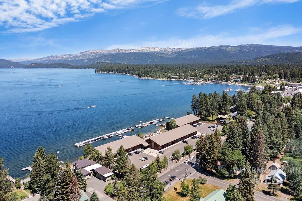 Bird's eye view of a water and mountain view