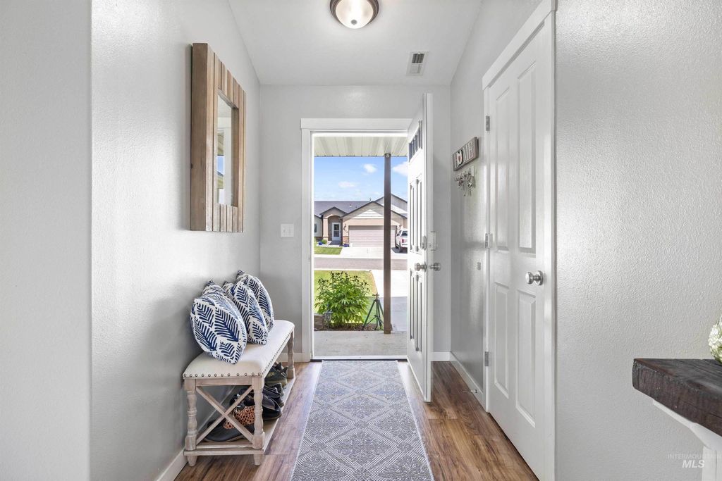 Photo of 1509 N Cedar Street, Jerome, ID 83338 (MLS # 98973417)