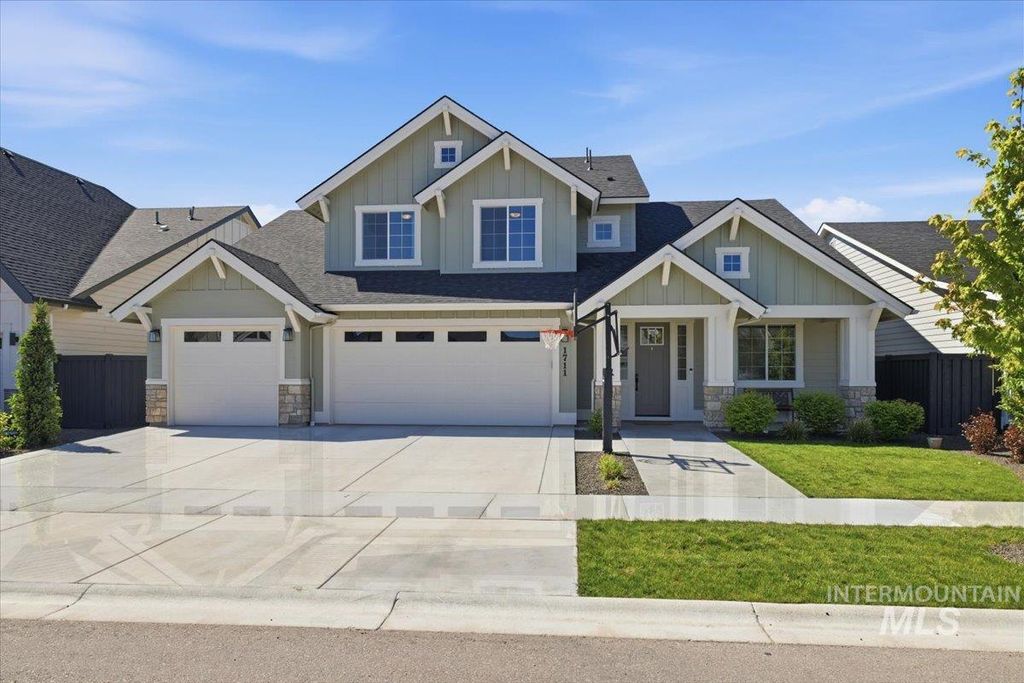 Photo of 1711 E Spire St, Meridian, ID 83642 (MLS # 98987073)