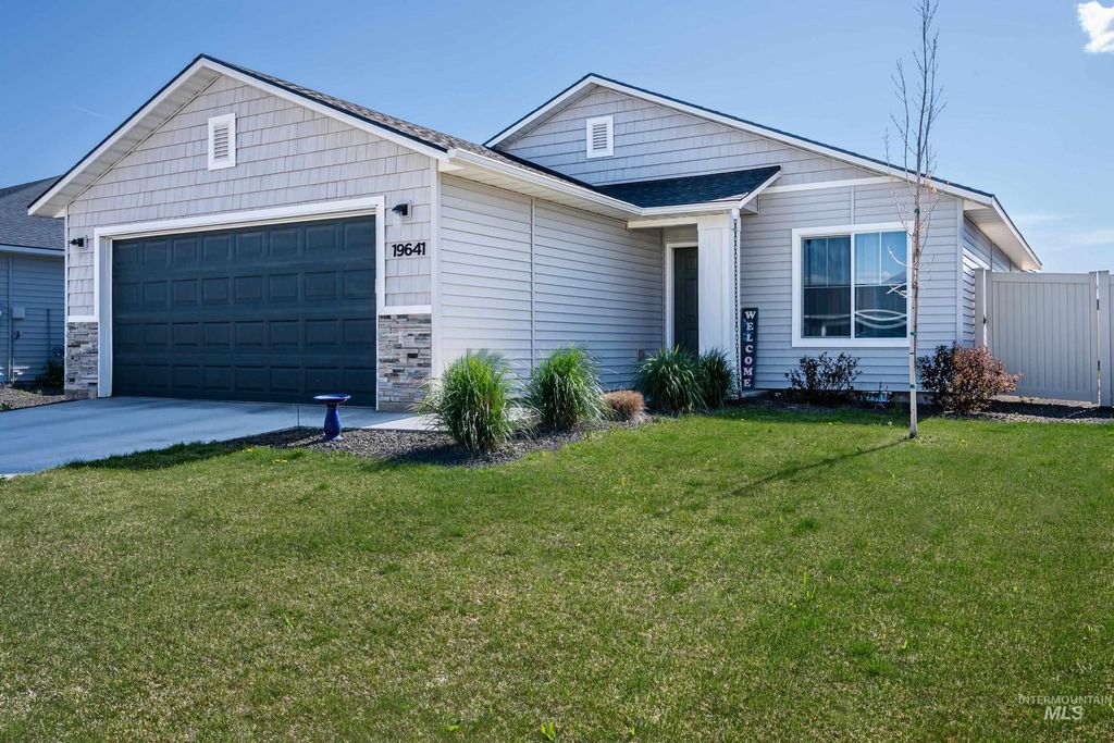 Photo of 19641 Alleghenny Way, Caldwell, ID 83605 (MLS # 98983375)