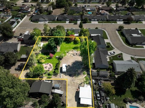 Photo of TBD Cherry Street, Caldwell, ID 83605 (MLS # 98948618)