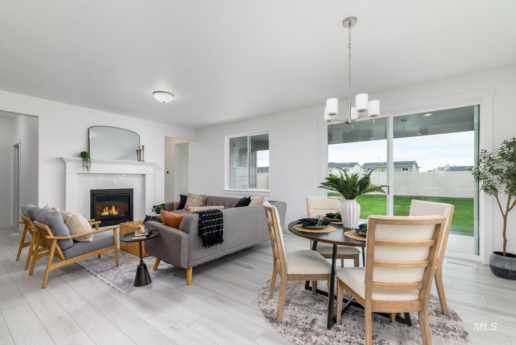 Photo of 5543 N Patimos Ave, Meridian, ID 83646 (MLS # 98968702)