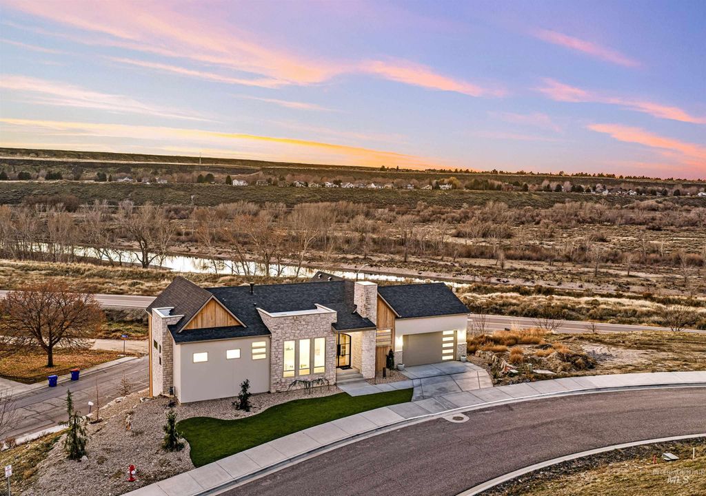 Photo of 5793 S Brian Way, Boise, ID 83716 (MLS # 98970740)