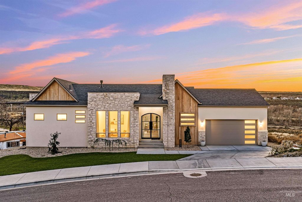 Photo of 5793 S Brian Way, Boise, ID 83716 (MLS # 98970740)