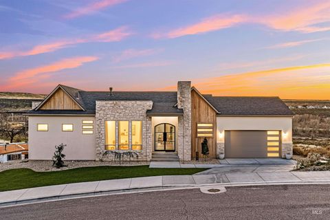 Photo of 5793 S Brian Way, Boise, ID 83716 (MLS # 98970740)