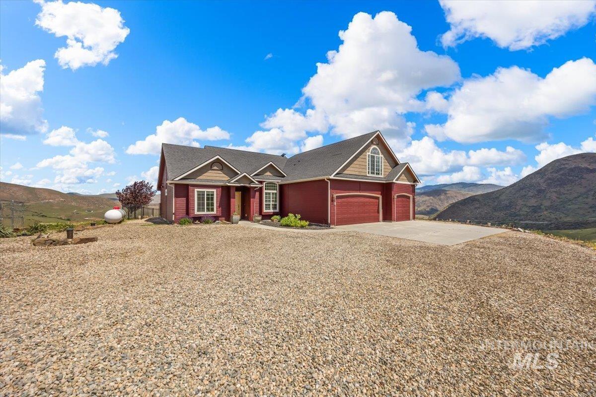 Horseshoe Bend, Idaho 83629, United States, 3 Bedrooms Bedrooms, ,3 BathroomsBathrooms,Residential,Active,227549