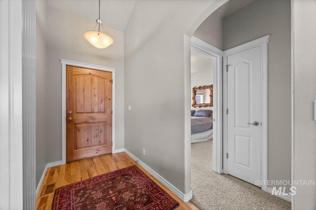 Horseshoe Bend, Idaho 83629, United States, 3 Bedrooms Bedrooms, ,3 BathroomsBathrooms,Residential,Active,227549