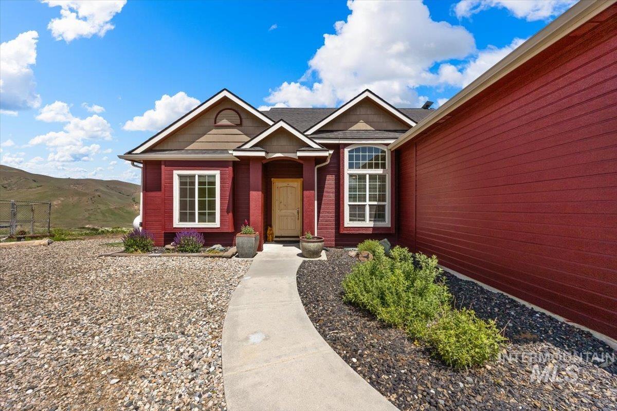 Horseshoe Bend, Idaho 83629, United States, 3 Bedrooms Bedrooms, ,3 BathroomsBathrooms,Residential,Active,227549