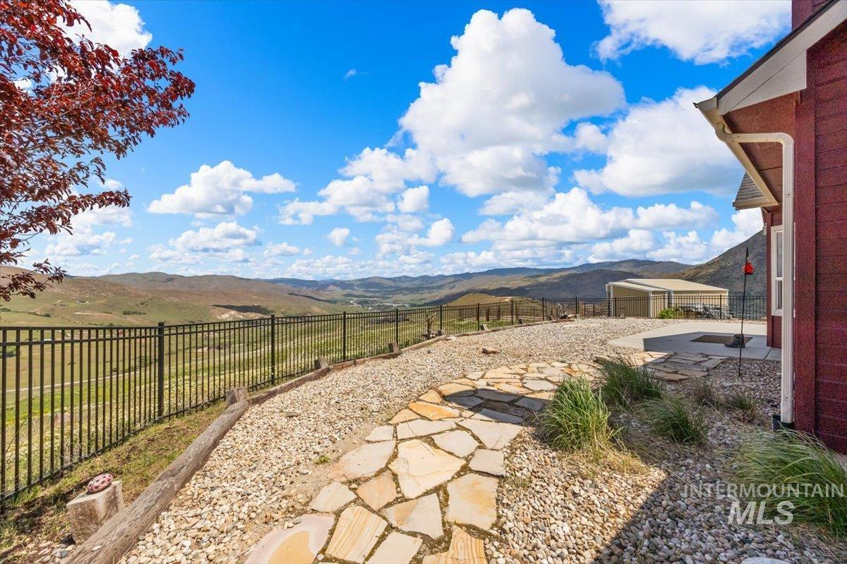 Horseshoe Bend, Idaho 83629, United States, 3 Bedrooms Bedrooms, ,3 BathroomsBathrooms,Residential,Active,227549