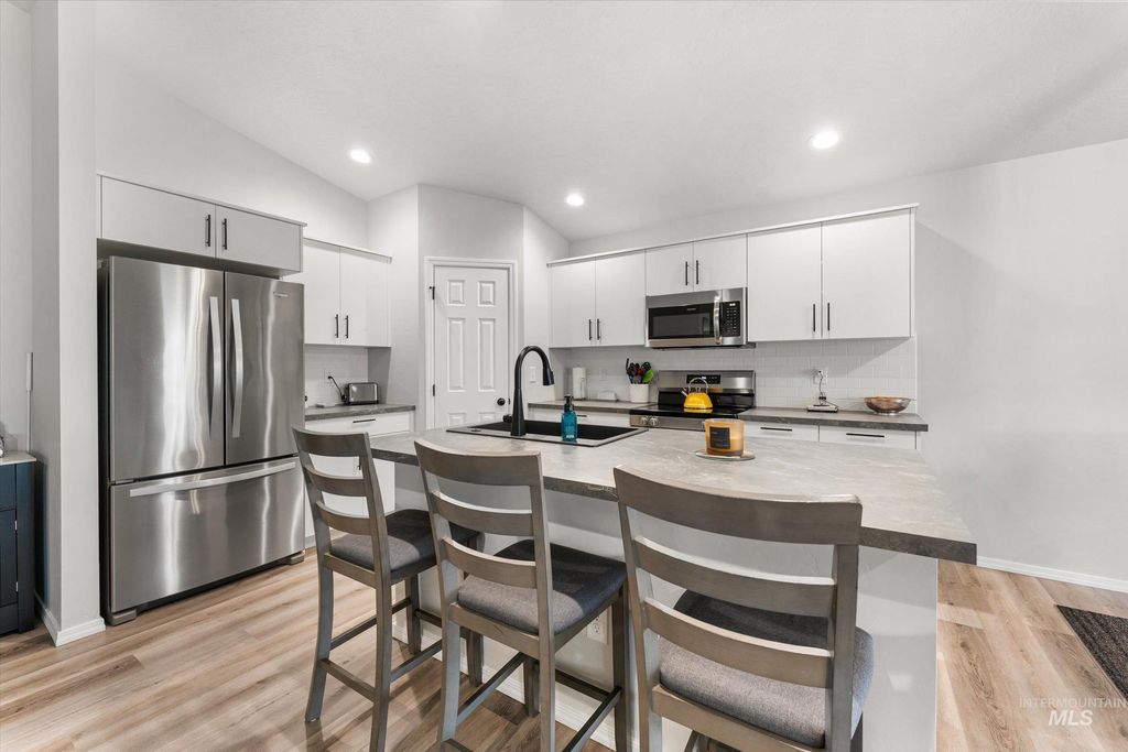 Photo of 11200 W Lenova St, Nampa, ID 83651 (MLS # 98984707)